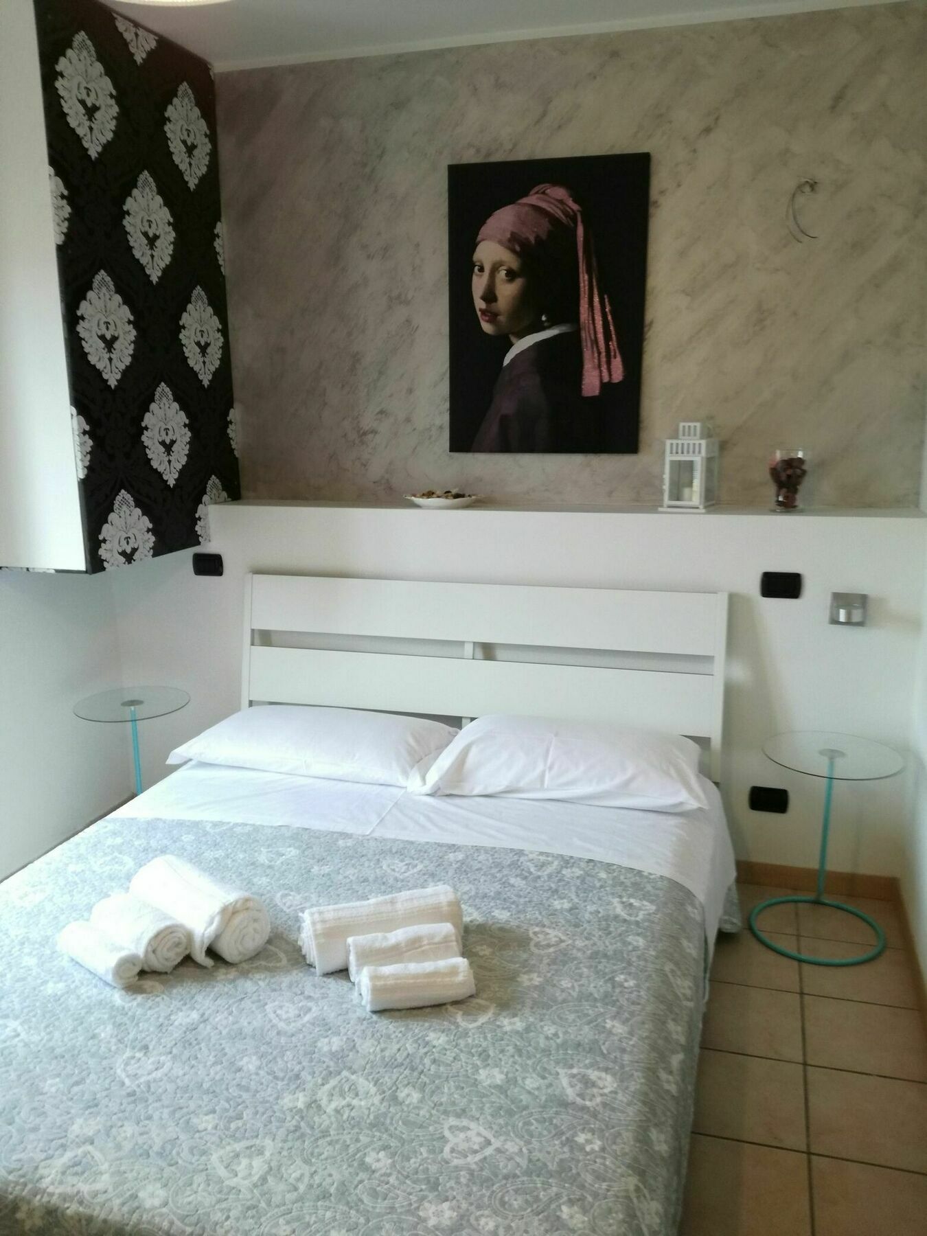 Acteaורונה מראה חיצוני תמונה